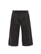Matchesfashion.com Jw Anderson - Low-rise Cropped Cotton Wide-leg Trousers - Mens - Black