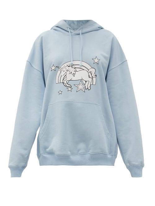 Matchesfashion.com Vetements - Magic Unicorn-print Cotton Hooded Sweatshirt - Womens - Light Blue