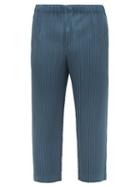 Matchesfashion.com Homme Pliss Issey Miyake - Cropped Leg Pleated Trousers - Mens - Blue