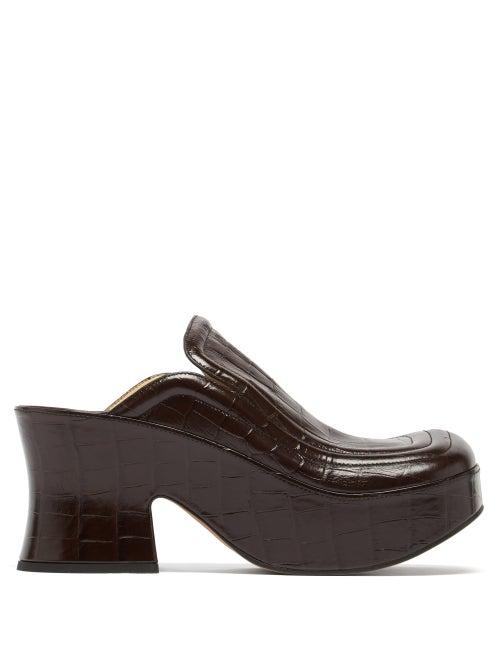 Bottega Veneta - Wedge Crocodile-effect Leather Clogs - Womens - Brown