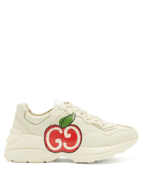 Matchesfashion.com Gucci - Rhyton Apple-print Leather Trainers - Womens - Red White