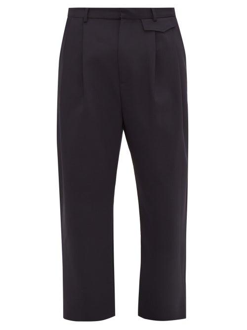 Matchesfashion.com Deveaux - Wyatt Pleated Cropped Satin Back Crepe Trousers - Mens - Navy