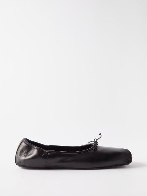Balenciaga - Kensington Distressed-leather Block-toe Flats - Womens - Black