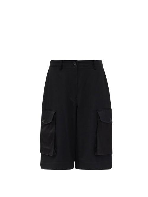 Matchesfashion.com Jw Anderson - Patch-pocket Wool-twill Wide-leg Shorts - Womens - Black