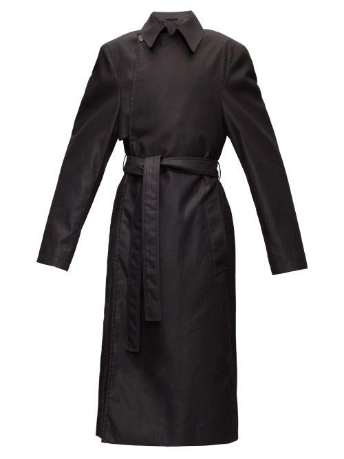 Matchesfashion.com Balenciaga - Exaggerated-shoulder Cotton-twill Trench Coat - Mens - Black