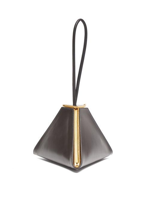 Matchesfashion.com Bottega Veneta - Pyramid Leather Clutch Bag - Womens - Black