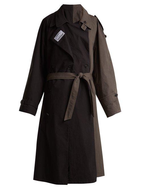 Matchesfashion.com Vetements - Contrasting Colour Double Trench Coat - Womens - Black Grey