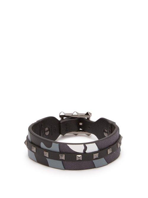 Matchesfashion.com Valentino - Rockstud Camouflage Leather And Canvas Bracelet - Mens - Grey