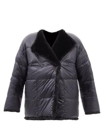 4 Moncler Hyke - Lema Reversible Faux-fur & Quilted Down Coat - Womens - Navy