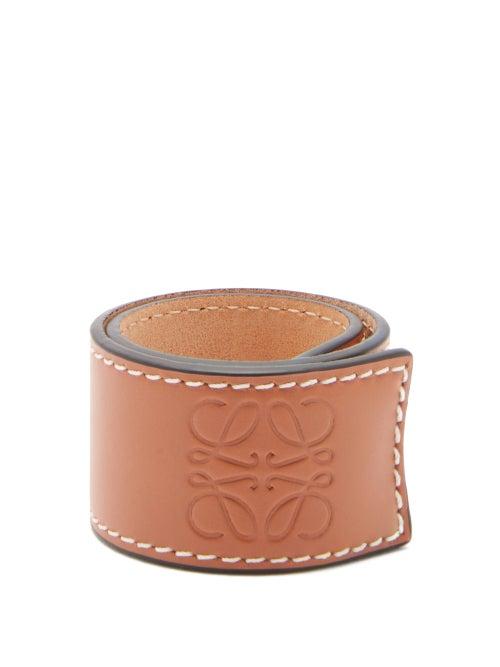 Matchesfashion.com Loewe - Logo-debossed Leather Snap Bracelet - Womens - Tan