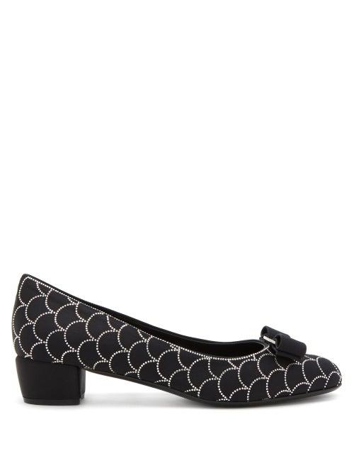 Matchesfashion.com Salvatore Ferragamo - Vara Crystal-embellished Satin Pumps - Womens - Black Silver