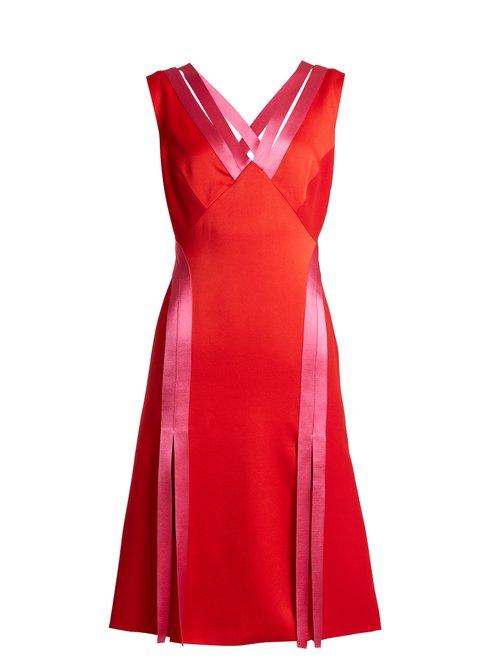 Matchesfashion.com Versace - Contrast Trim Crepe Dress - Womens - Red Multi