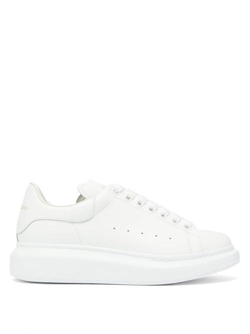 Matchesfashion.com Alexander Mcqueen - Raised-sole Low-top Leather Trainers - Womens - White