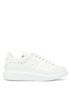 Matchesfashion.com Alexander Mcqueen - Raised-sole Low-top Leather Trainers - Womens - White