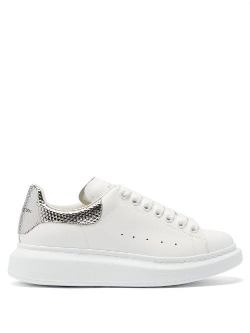 Matchesfashion.com Alexander Mcqueen - Raised Sole Low Top Leather Trainers - Womens - White Silver