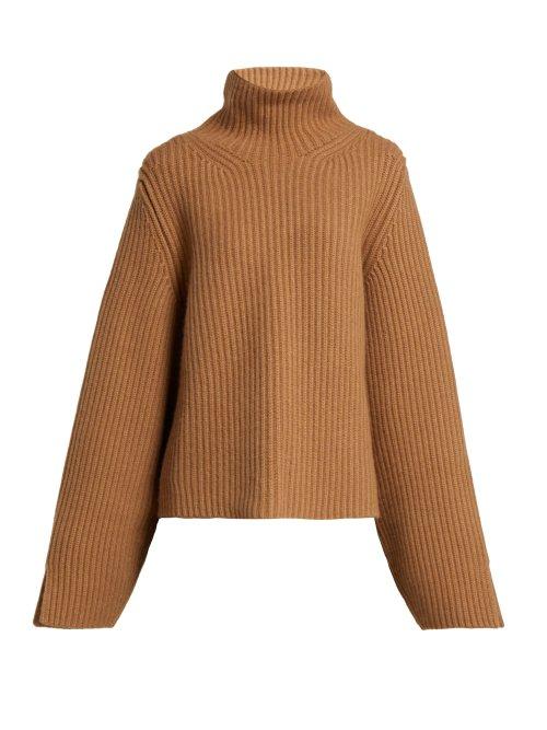 Matchesfashion.com Khaite - Molly High Neck Cashmere Sweater - Womens - Beige