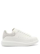 Matchesfashion.com Alexander Mcqueen - Oversized Raised-sole Leather Trainers - Womens - White Silver