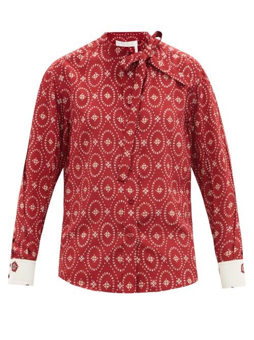 Matchesfashion.com Chlo - Tie-neck Medallion-print Silk-crepe Blouse - Womens - Red