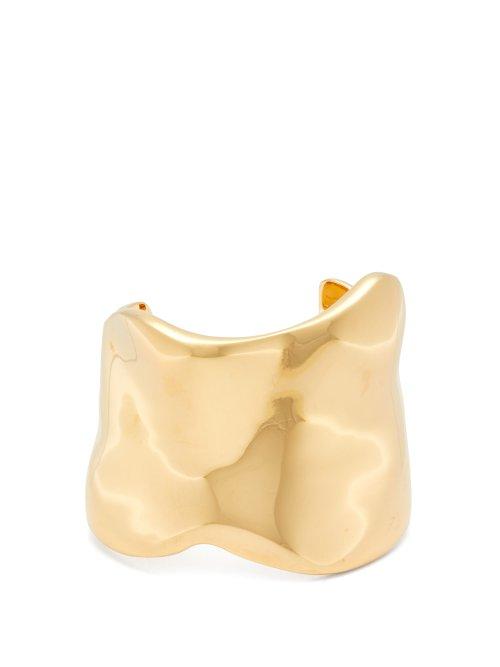 Matchesfashion.com Alexander Mcqueen - Molten Waved Brass Cuff - Womens - Gold