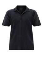 Matchesfashion.com Homme Pliss Issey Miyake - Technical-pleated Polo Shirt - Mens - Navy
