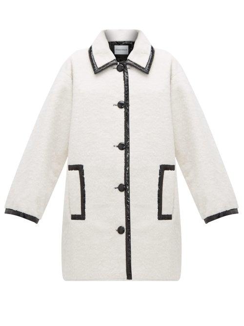 Matchesfashion.com Stand Studio - Jacey Pvc Trim Faux Shearling Coat - Womens - Black White