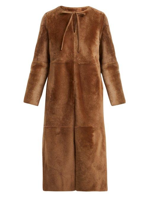 Matchesfashion.com Yves Salomon - Reversible Shearling Coat - Womens - Light Brown
