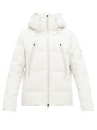 Matchesfashion.com Descente Allterrain - Mountaineer Hooded Down Filled Jacket - Mens - White