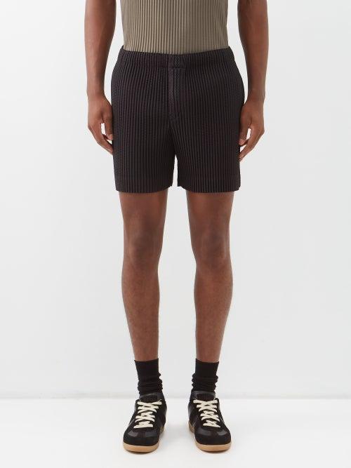 Homme Pliss Issey Miyake - Perforated Technical-pleated Shorts - Mens - Black
