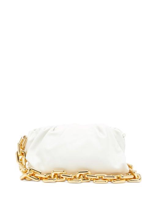 Matchesfashion.com Bottega Veneta - The Pouch Medium Chain-strap Leather Clutch - Womens - White