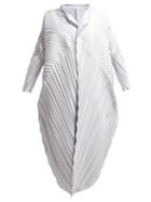 Matchesfashion.com Issey Miyake - Petiole Oversized Pleated Coat - Womens - White