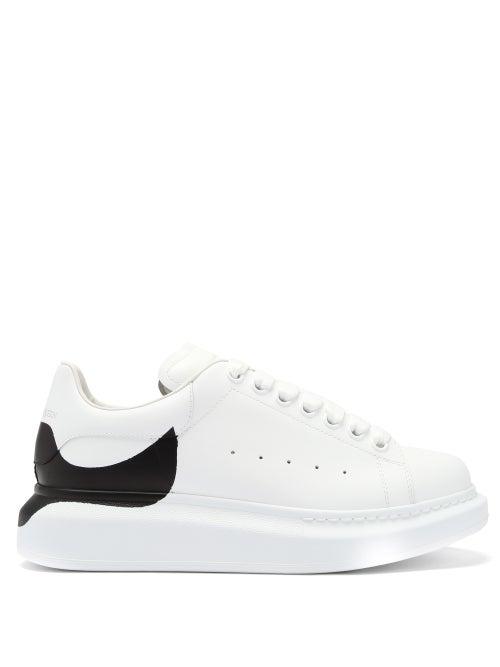 Matchesfashion.com Alexander Mcqueen - Oversized Raised-sole Leather Trainers - Womens - White Black