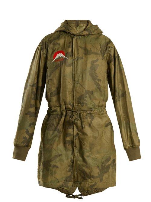 Matchesfashion.com Maharishi - Camo Hood Drawstring Waist Quilted Parka - Womens - Green Multi
