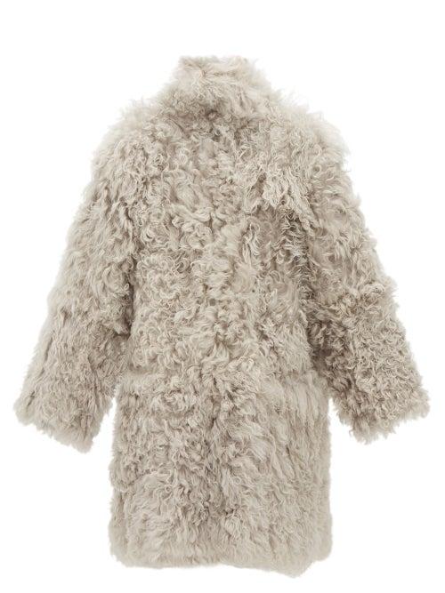 Matchesfashion.com Raey - Stand Collar Curly Shearling Coat - Womens - Grey