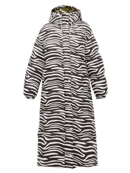 Matchesfashion.com 0 Moncler Genius Richard Quinn - Zebra Print Down Filled Hooded Coat - Womens - Black White