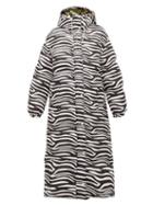 Matchesfashion.com 0 Moncler Genius Richard Quinn - Zebra Print Down Filled Hooded Coat - Womens - Black White
