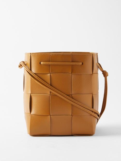 Bottega Veneta - Cassette Small Intrecciato-leather Bucket Bag - Womens - Camel