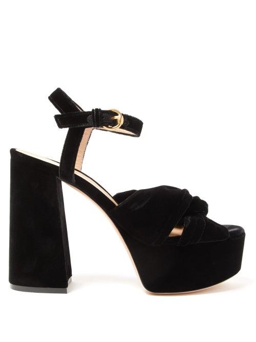 Matchesfashion.com Gianvito Rossi - Poppy 70 Knotted Velvet Platform Sandals - Womens - Black