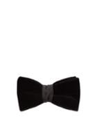Matchesfashion.com Neil Barrett - Berkley Velvet Bow Tie - Mens - Black