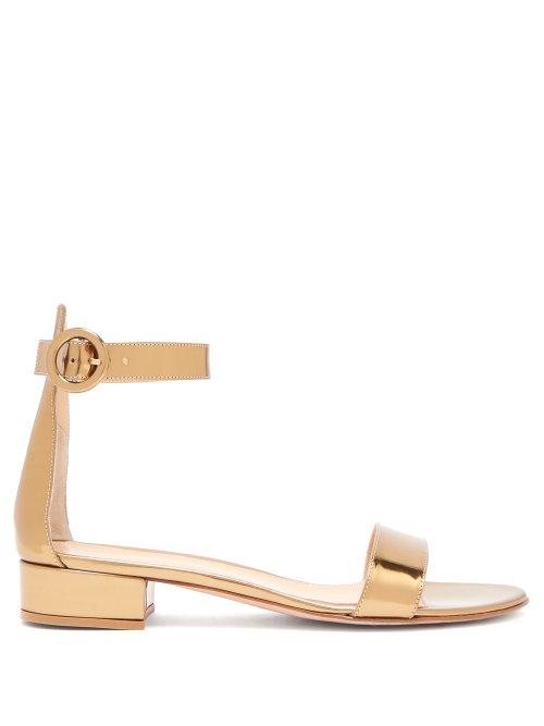 Matchesfashion.com Gianvito Rossi - Portofino Block Heel Metallic Sandals - Womens - Gold
