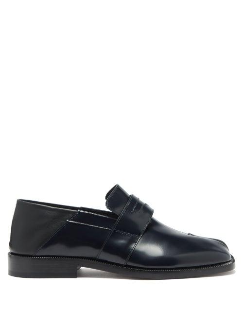 Matchesfashion.com Maison Margiela - Tabi Split-toe Collapsible-heel Leather Loafers - Womens - Navy
