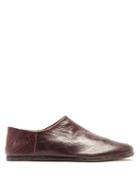 Matchesfashion.com Maison Margiela - Tabi Split Toe Crackled Leather Loafers - Mens - Burgundy