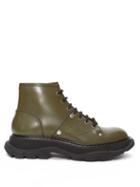 Matchesfashion.com Alexander Mcqueen - Lace-up Patent-leather Ankle Boots - Womens - Khaki