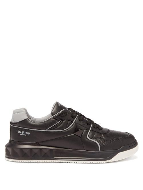 Mens Shoes Valentino Garavani - One Stud Quilted Panelled Leather Trainers - Mens - Black Grey