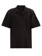 Matchesfashion.com Homme Pliss Issey Miyake - Technical-pleated Cuban-collar Shirt - Mens - Black
