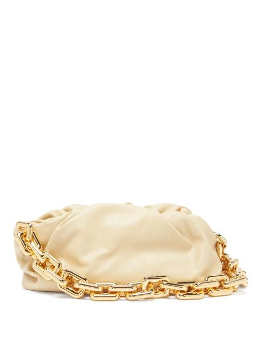 Matchesfashion.com Bottega Veneta - The Chain Pouch Leather Clutch Bag - Womens - Cream