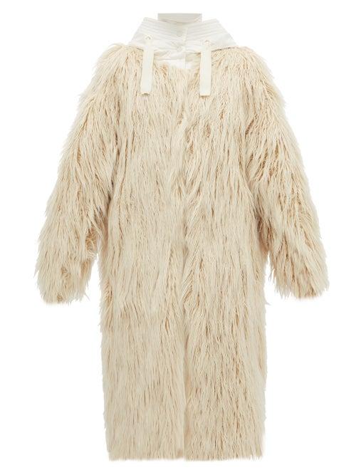 Matchesfashion.com Moncler - Bouregreg Faux-shearling Overlay Quilted Coat - Womens - Ivory