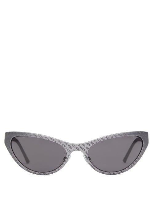 Matchesfashion.com Balenciaga - Logo Engraved Cat Eye Sunglasses - Mens - Grey