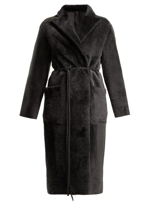Matchesfashion.com Giani Firenze - Luisa Reversible Shearling Coat - Womens - Grey