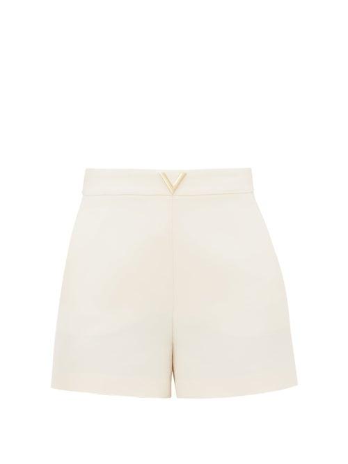 Matchesfashion.com Valentino - Crepe Couture V-logo Wool-blend Shorts - Womens - Ivory