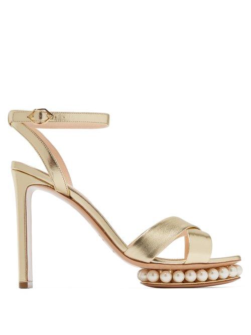 Matchesfashion.com Nicholas Kirkwood - Casati Faux Pearl Embellished Leather Sandals - Womens - Gold